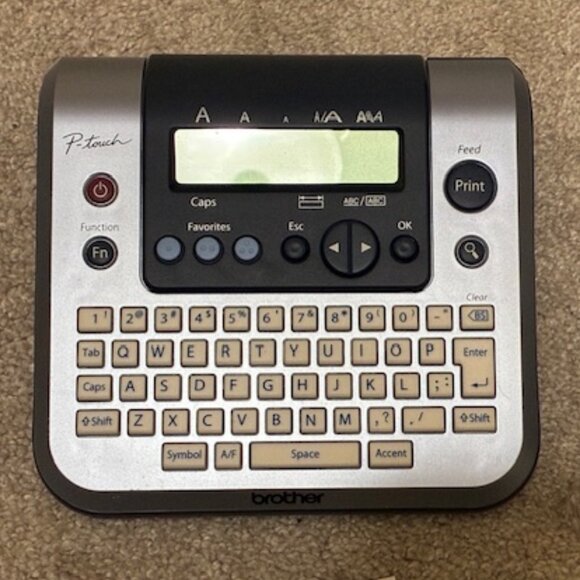 Brother P-Touch 1280 Label Maker + NEW Sealed Extra-Strength Tape - Picture 2 of 5